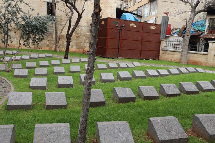 11-002.jpg