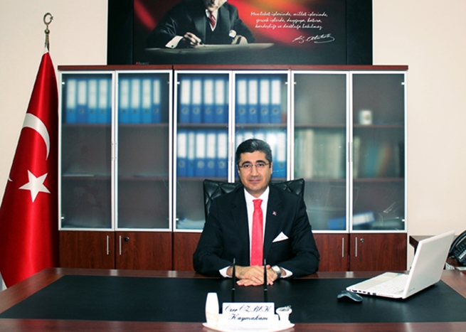 adilcevaz-kaymakami-ozer-ozbek.jpg
