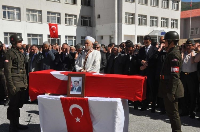 aw765090_07.jpg aw765090_07.jpg