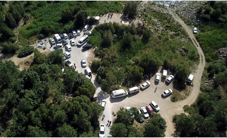 bayramda-nemrut-golu-ziyaretci-akinina-ugradi-7855-dhaphoto1-5f292a6b4c115.jpg