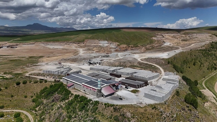 beyaz-altin-bitlis-ekonomisine-yillik-4-milyar-ekonomik-gelir-sagliyor-6cca09a98607.jpg