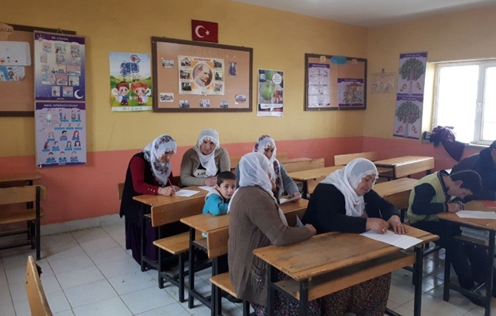 cumhurbaskani-recep-tayyip-erdogan-ve-esi-emine-erdogan-tarafindan-002.jpg